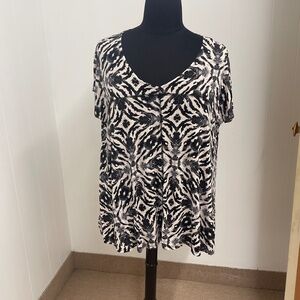 Kenar Women’s Top 3XL Black White Abstract Animal Print Short Sleeve Stretch Blo
